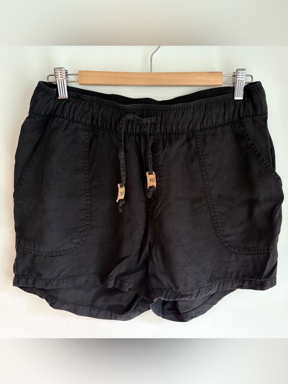 Tentree Black Elastic Drawstring Shorts